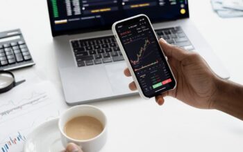 man looking at AI trading software for cryptocurrency trading on a mobile